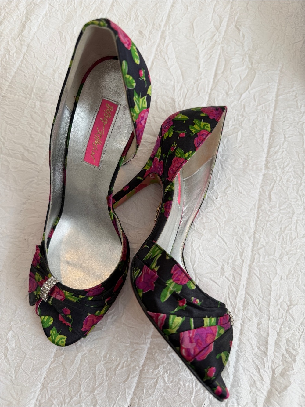 Betsey Johnson Black Floral Pointed Toe Heels with Pink Roses